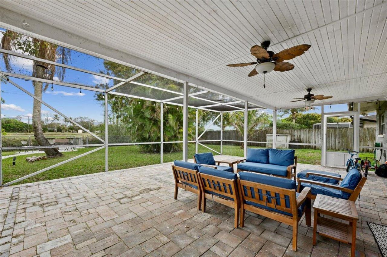 208 Sandpiper Avenue, Royal Palm Beach, FL 33411 Photo