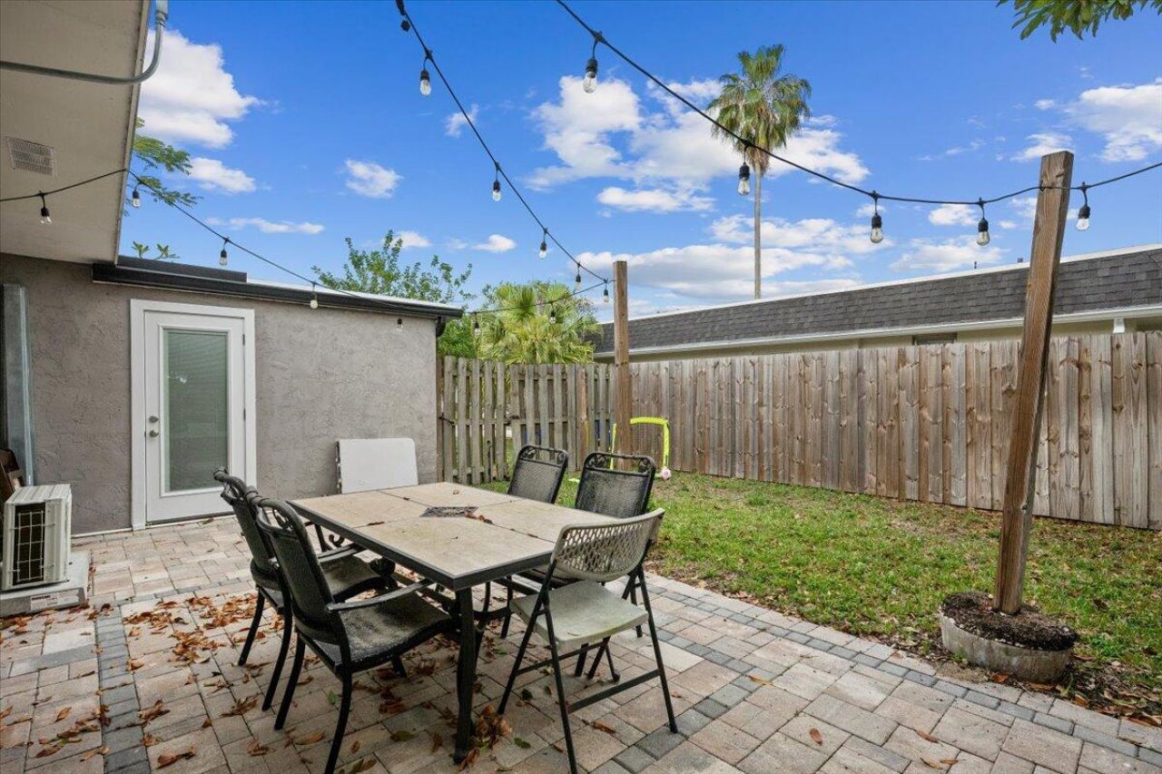 208 Sandpiper Avenue, Royal Palm Beach, FL 33411 Photo