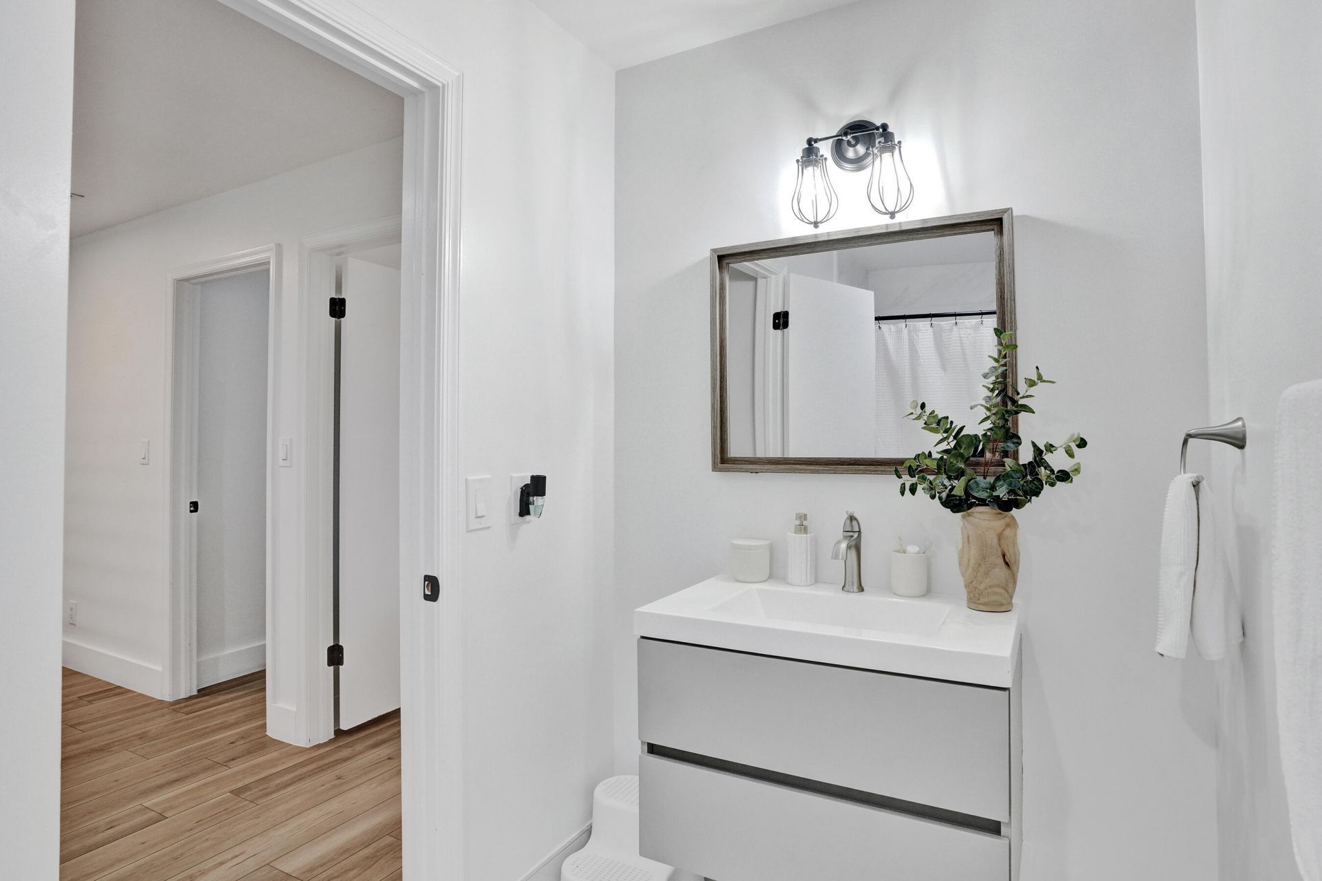 861 Mockingbird Lane, Plantation, FL 33324 Photo