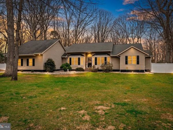 5 PIN OAK DRIVE, NEW EGYPT, NJ 08533