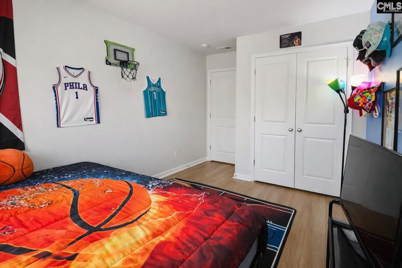 217 Flatsedge Court Photo 16