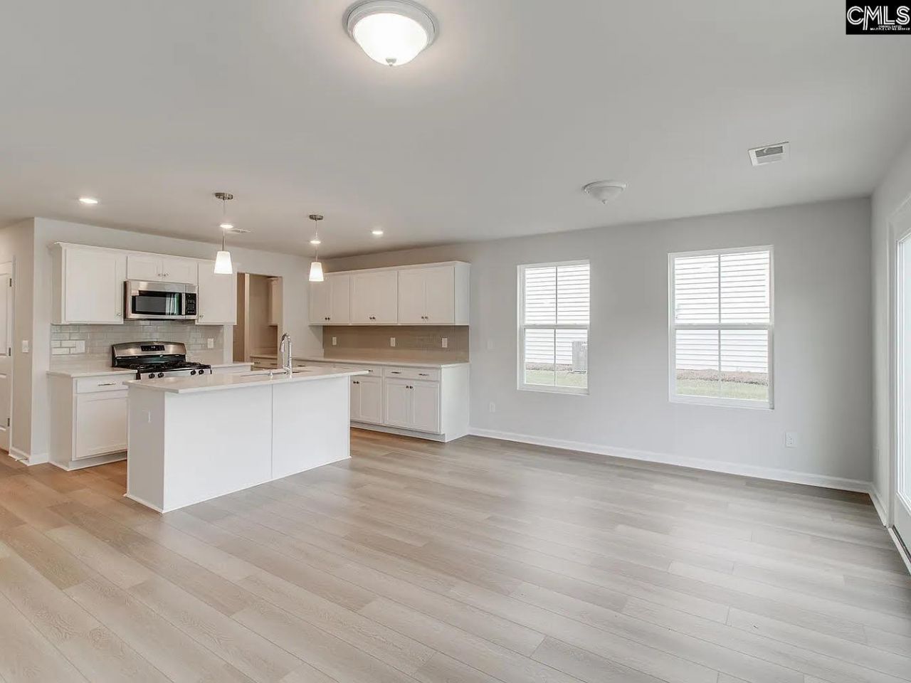 217 Flatsedge Court Photo 8