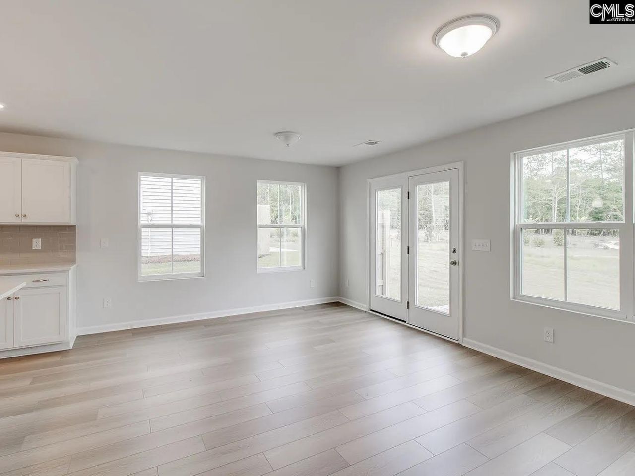 217 Flatsedge Court Photo 9