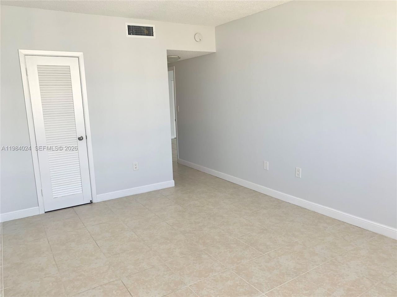 1985 S Ocean Dr, Unit 21K, Hallandale Beach, FL 33009 Photo