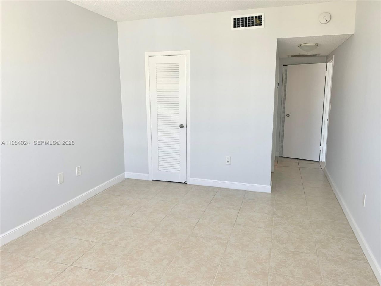 1985 S Ocean Dr, Unit 21K, Hallandale Beach, FL 33009 Photo