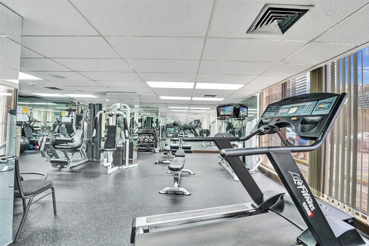 1985 S Ocean Dr, Unit 21K, Hallandale Beach, FL 33009 Photo