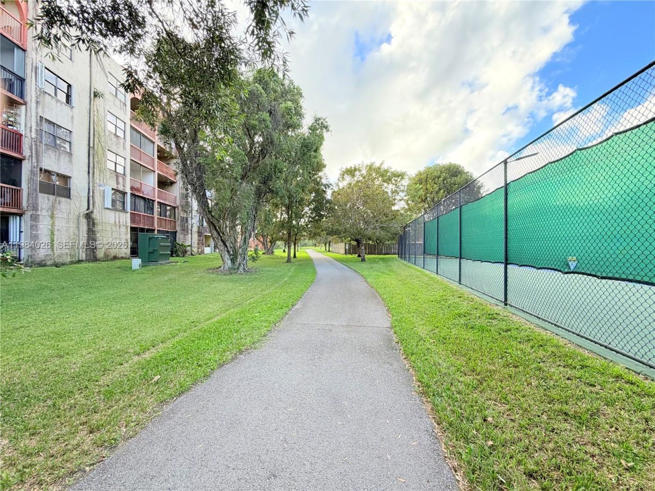 10233 NW 9 St, Unit 206-1, Miami, FL 33172 Photo