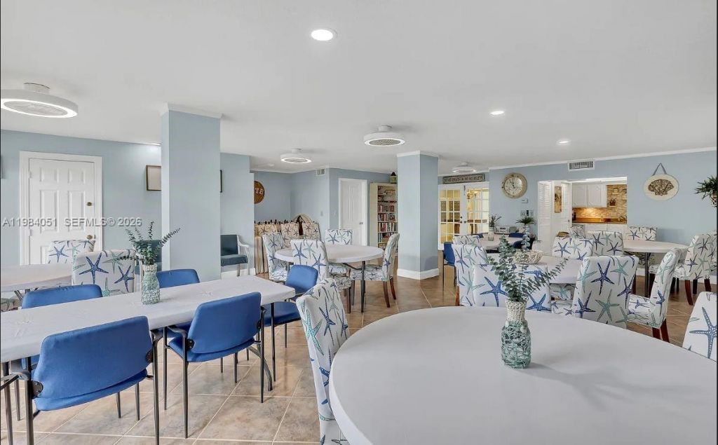 801 Lake Shore Dr, Unit 403, Lake Park, FL 33403 Photo