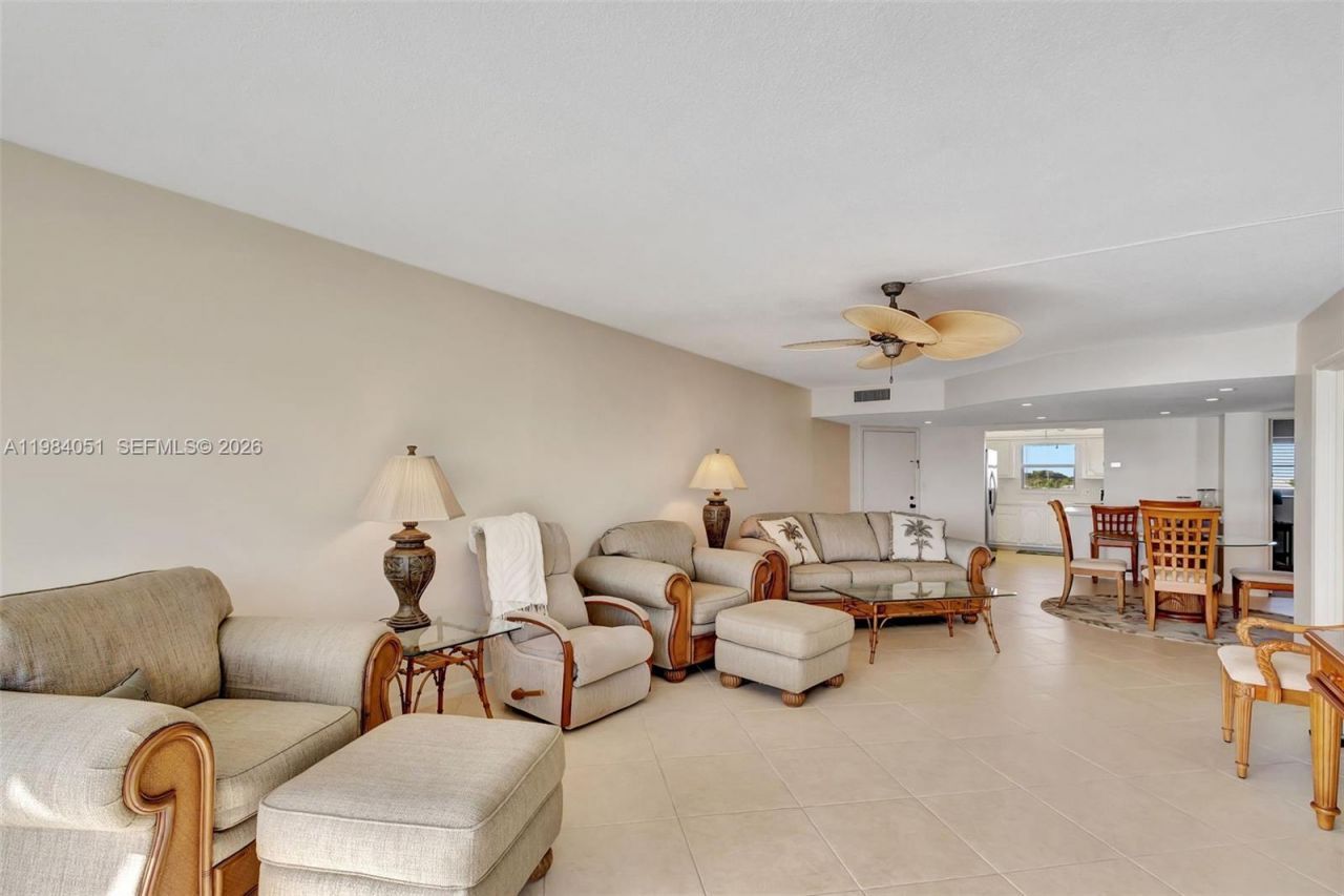 801 Lake Shore Dr, Unit 403, Lake Park, FL 33403 Photo