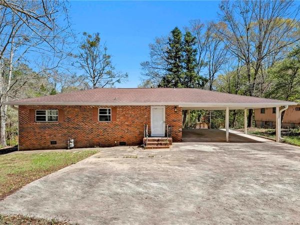 5225 Persons Drive, Mobile, AL 36618