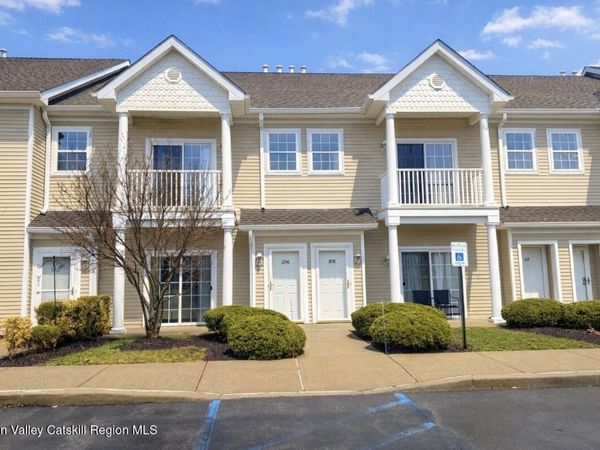 106 Commons Lane, Saugerties, NY 12477