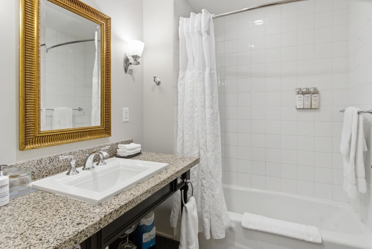 5802 Palmetto Photo 6