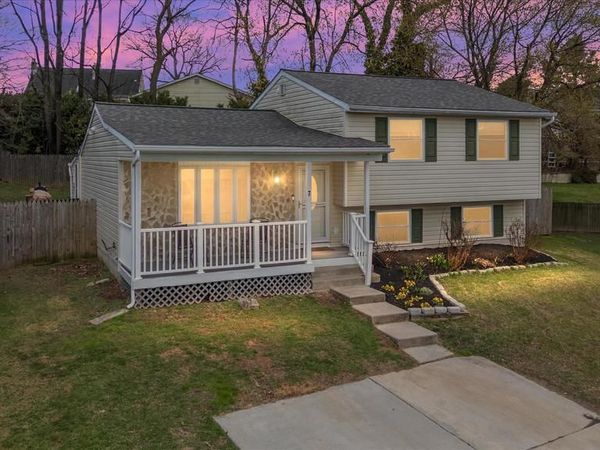 7 HONEY LOCUST COURT, ESSEX, MD 21221