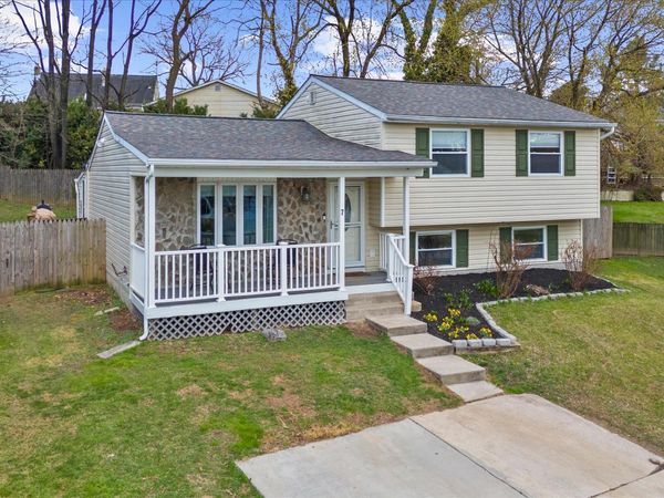 7 HONEY LOCUST COURT, ESSEX, MD 21221