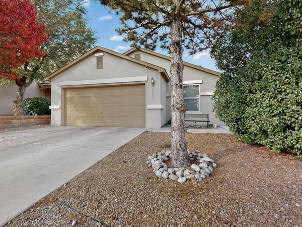 10815 McMichael Lane SW, Albuquerque, NM 87121