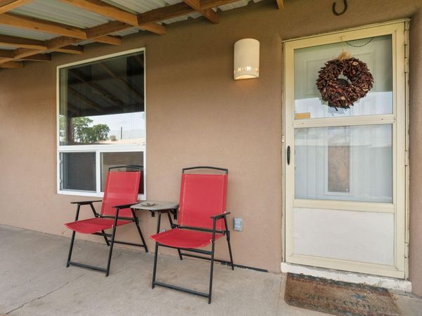 9010 Woodland Avenue NE, Albuquerque, NM 87112