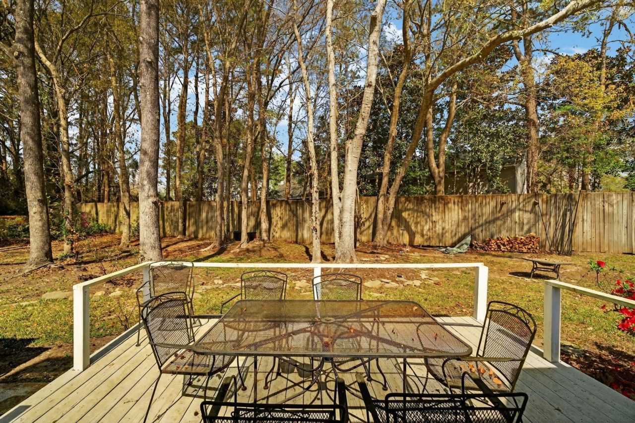 733 Woodland Pointe Place Photo 17