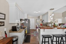 733 Woodland Pointe Place photo 4