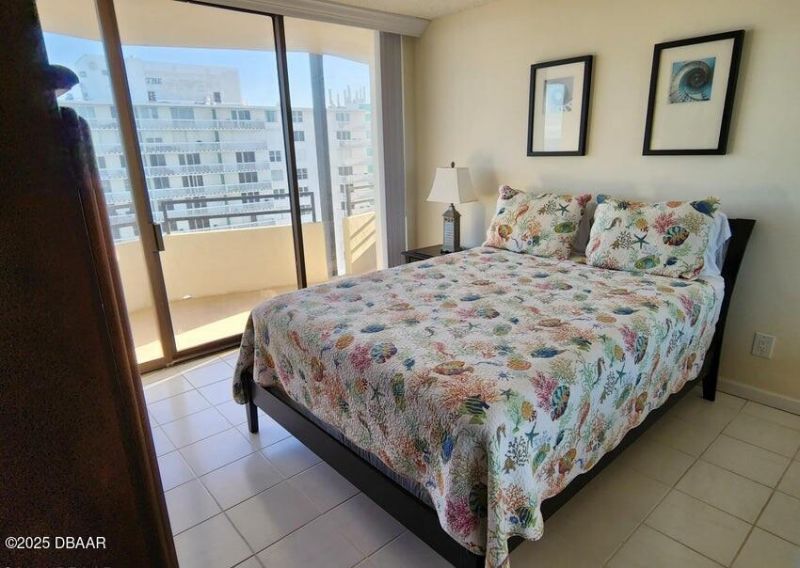 2828 N Atlantic Avenue, Unit 1404, Daytona Beach, FL 32118 Photo