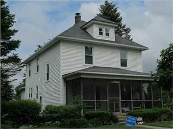 1122 ORCHARD, Muscatine, IA 52761