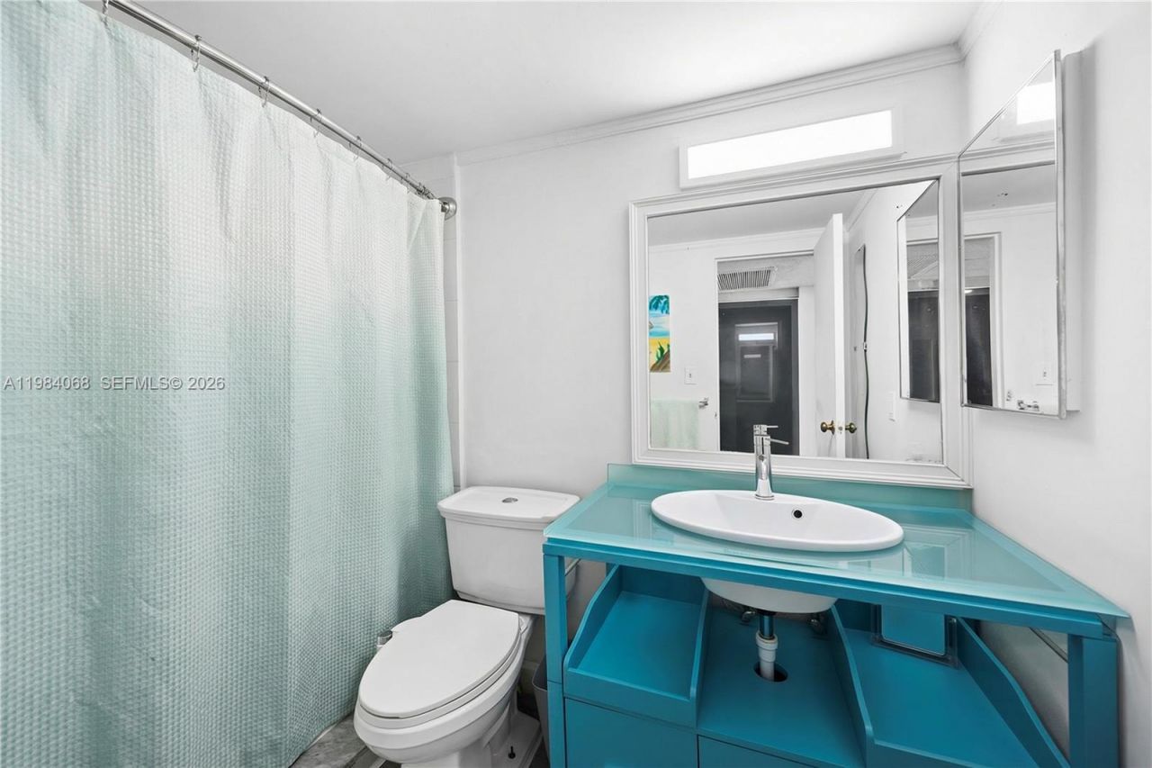 19201 Collins Ave, Unit 511, Sunny Isles Beach, FL 33160 Photo