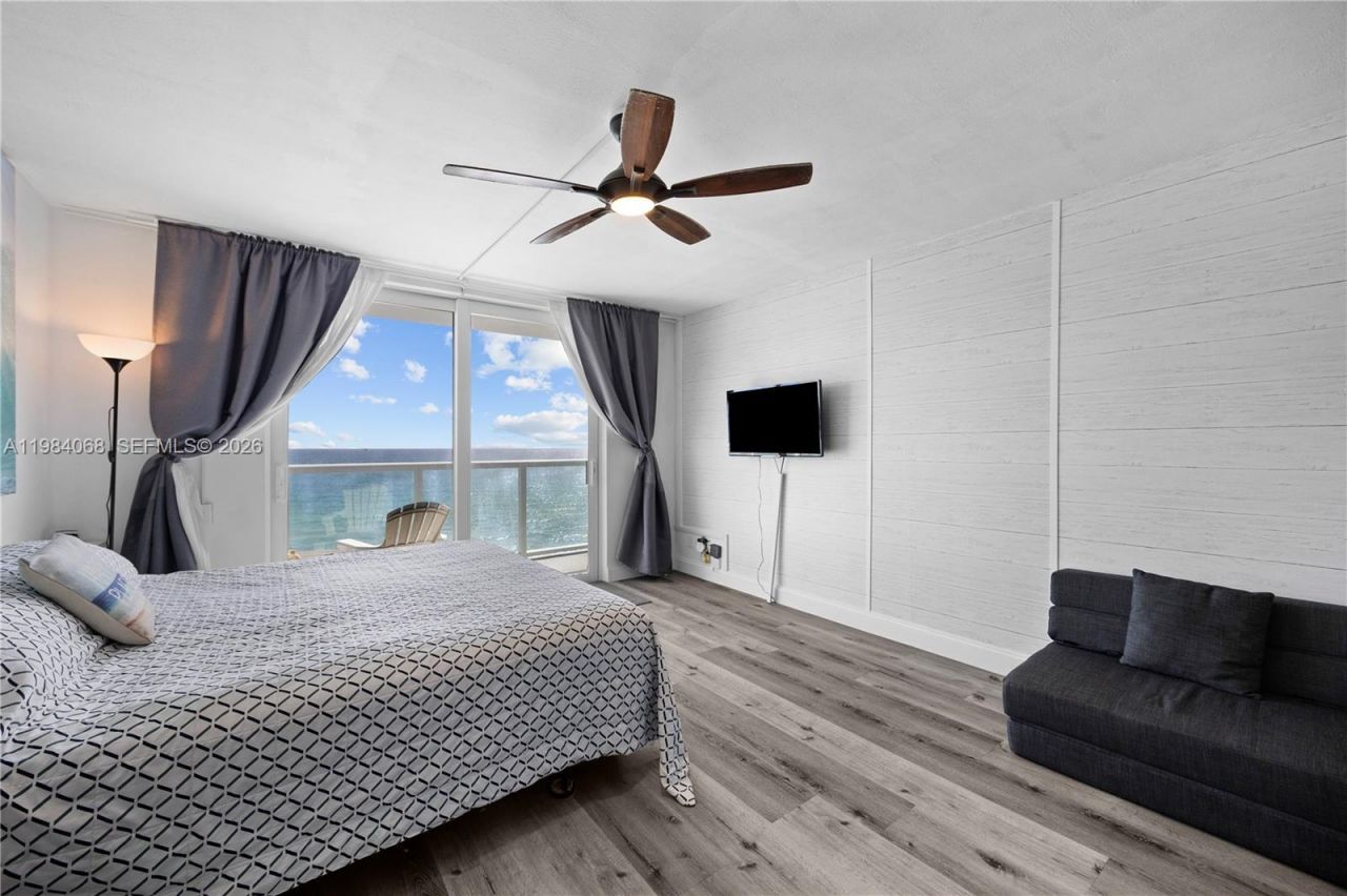 19201 Collins Ave, Unit 511, Sunny Isles Beach, FL 33160 Photo