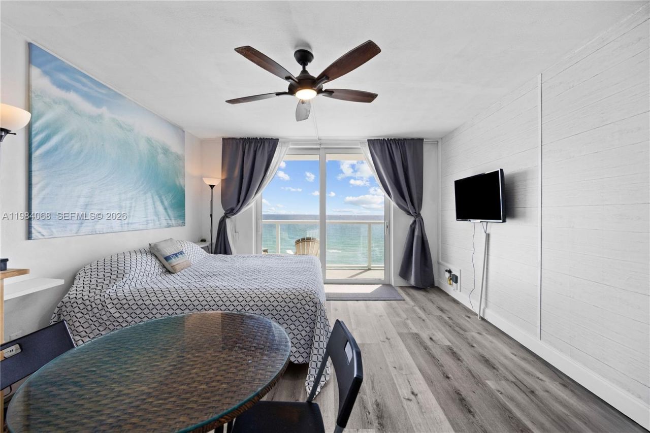 19201 Collins Ave, Unit 511, Sunny Isles Beach, FL 33160 Photo