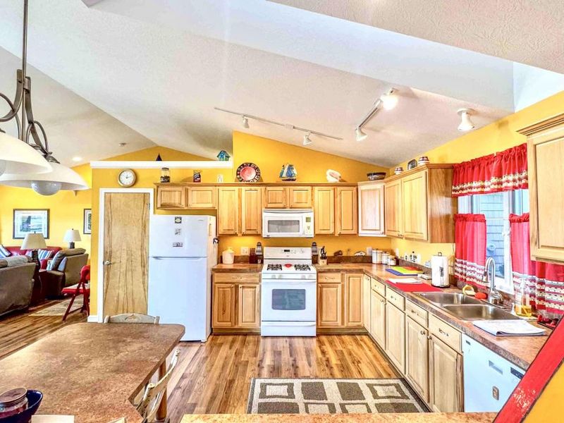 9668 E Lakeshore Drive, Huntsville, OH 43324 Photo 14