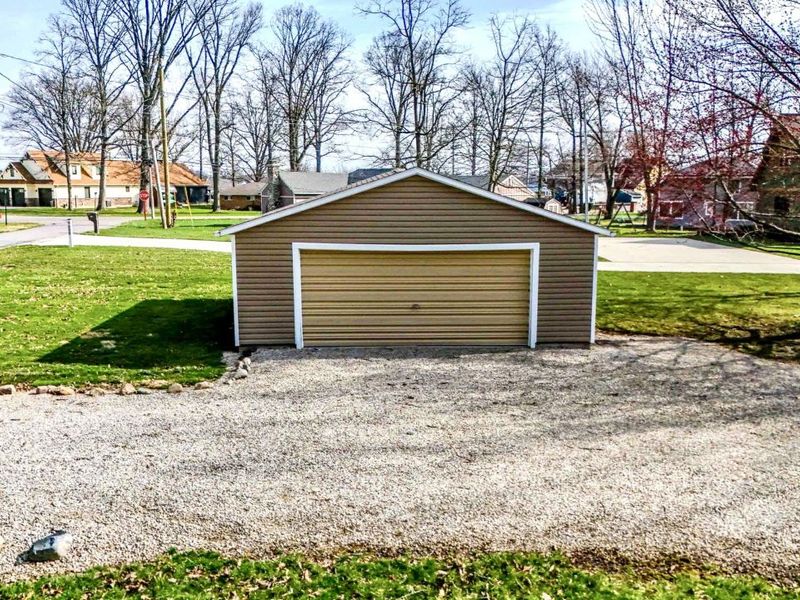 9668 E Lakeshore Drive, Huntsville, OH 43324 Photo 6