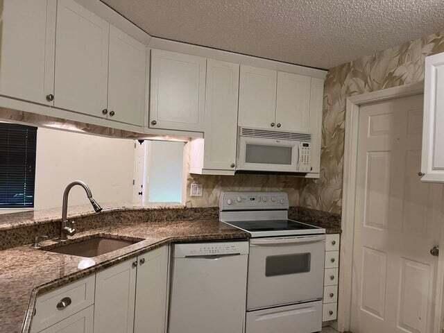 6 Via De Casas, Unit 104, Boynton Beach, FL 33426 Photo