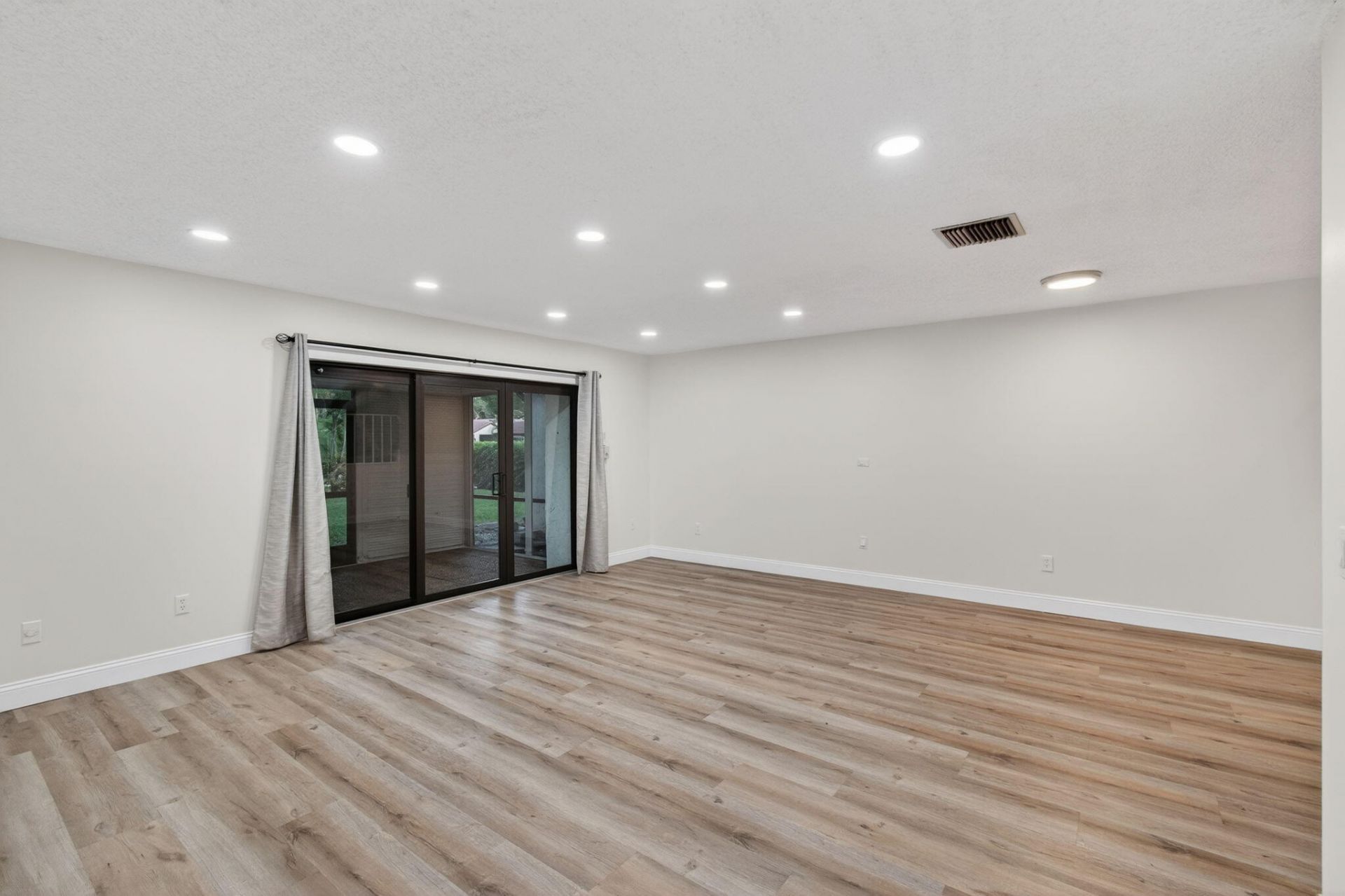 21682 Cypress Road, Unit 11c, Boca Raton, FL 33433 Photo