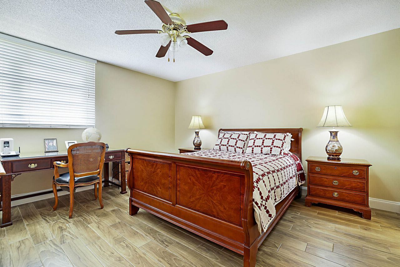 2541 Aragon Boulevard, Unit 202, Sunrise, FL 33322 Photo