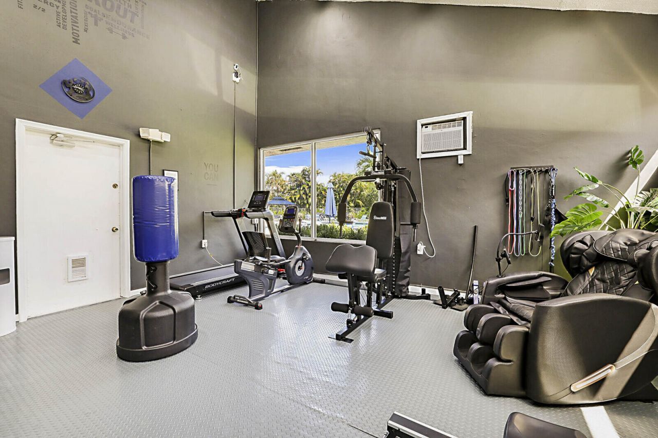 2541 Aragon Boulevard, Unit 202, Sunrise, FL 33322 Photo