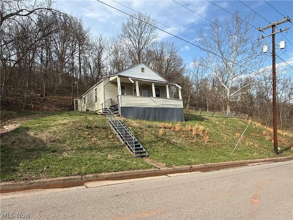 1006 Myrtle Street, Parkersburg, WV 26101