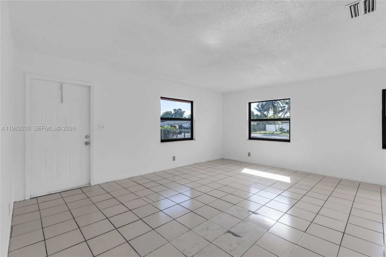 1451 NW 19th St , Fort Lauderdale, FL 33311 Photo