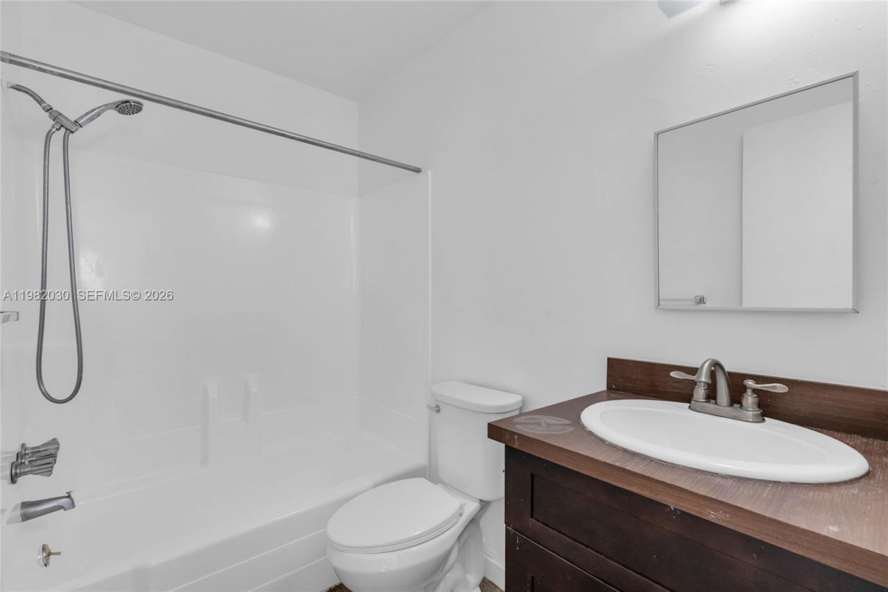 1451 NW 19th St , Fort Lauderdale, FL 33311 Photo