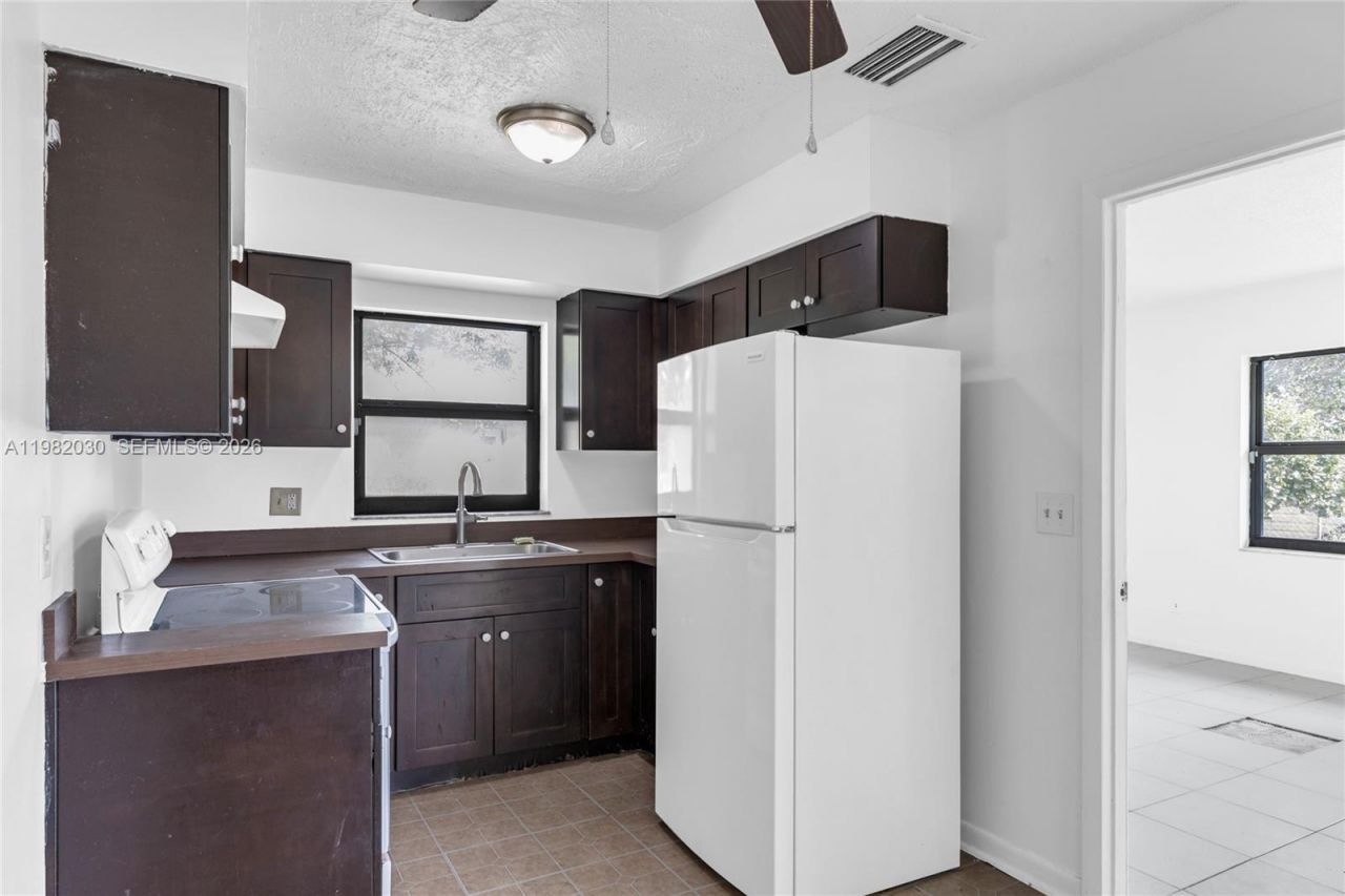 1451 NW 19th St , Fort Lauderdale, FL 33311 Photo