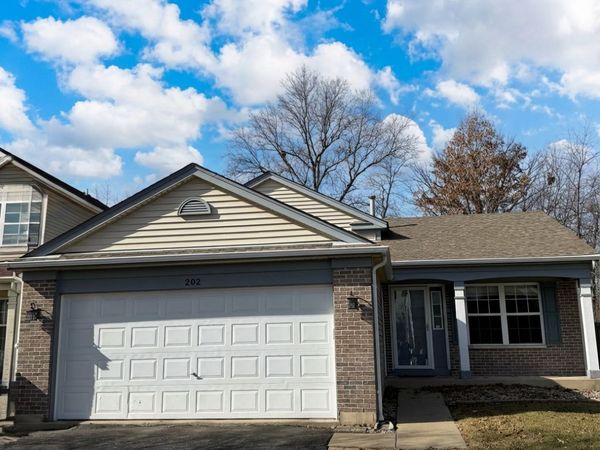 202 Centennial Drive , Hainesville, IL 60073