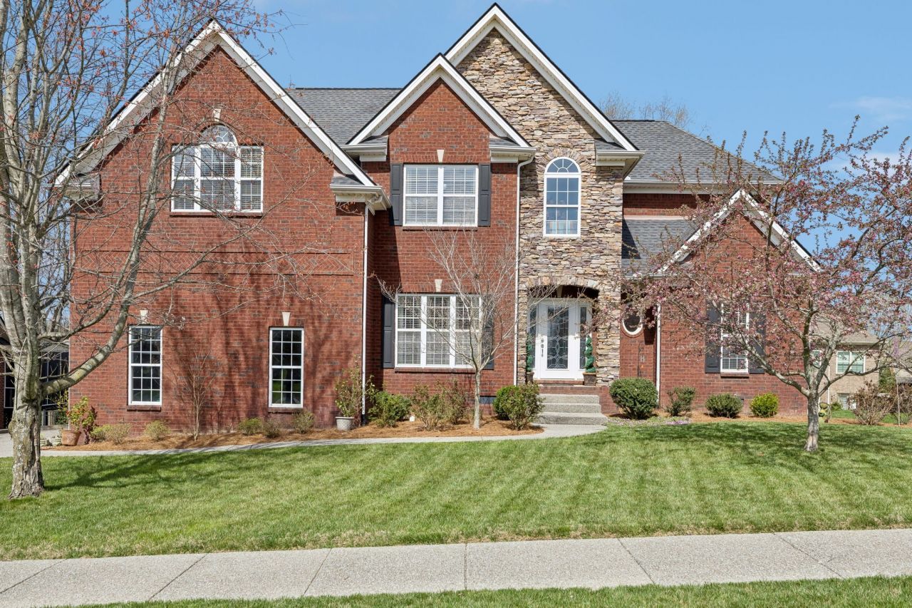 1712 Stoney Hill Ln Spring Hill, TN 37174