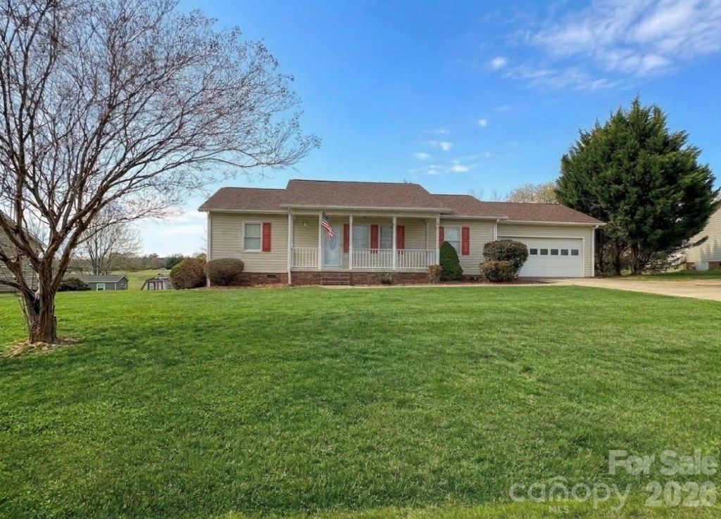 238 Dogwood Acres Lane, Taylorsville, NC 28681 Main Photo