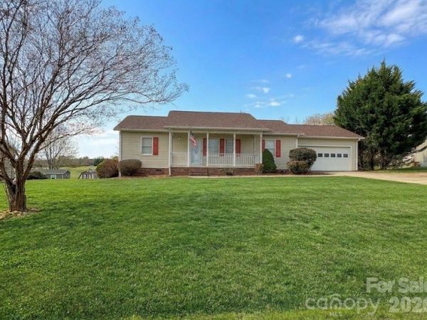 238 Dogwood Acres Lane, Taylorsville, NC 28681