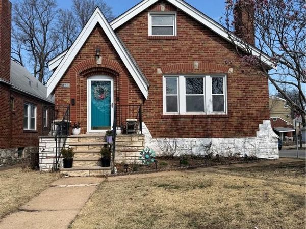 5601 Tholozan Avenue , St Louis, MO 63109