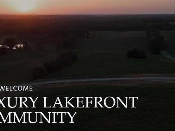 449 Stones Throw Court , Defiance, MO 63341