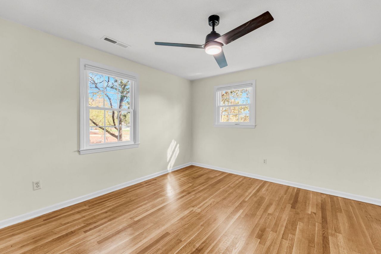 621 Fort Johnson Road Photo 26