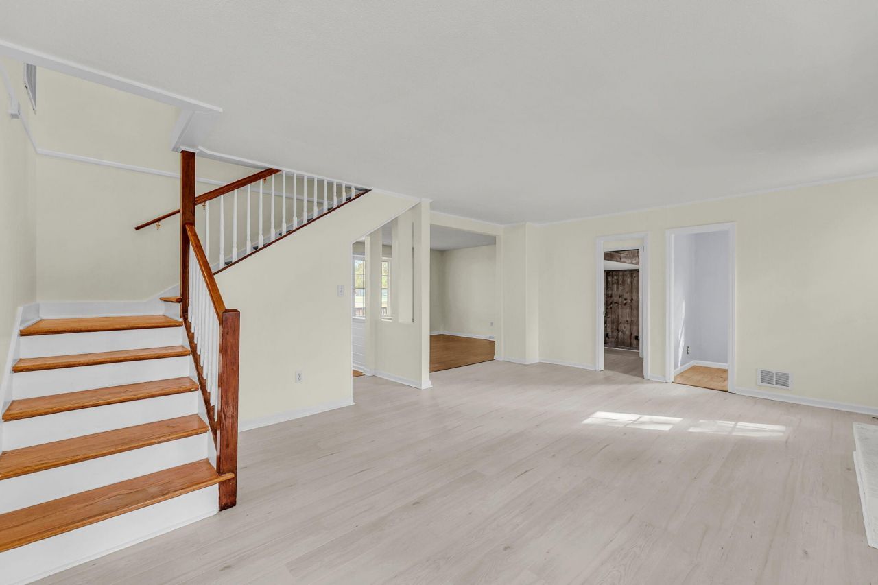 621 Fort Johnson Road Photo 38