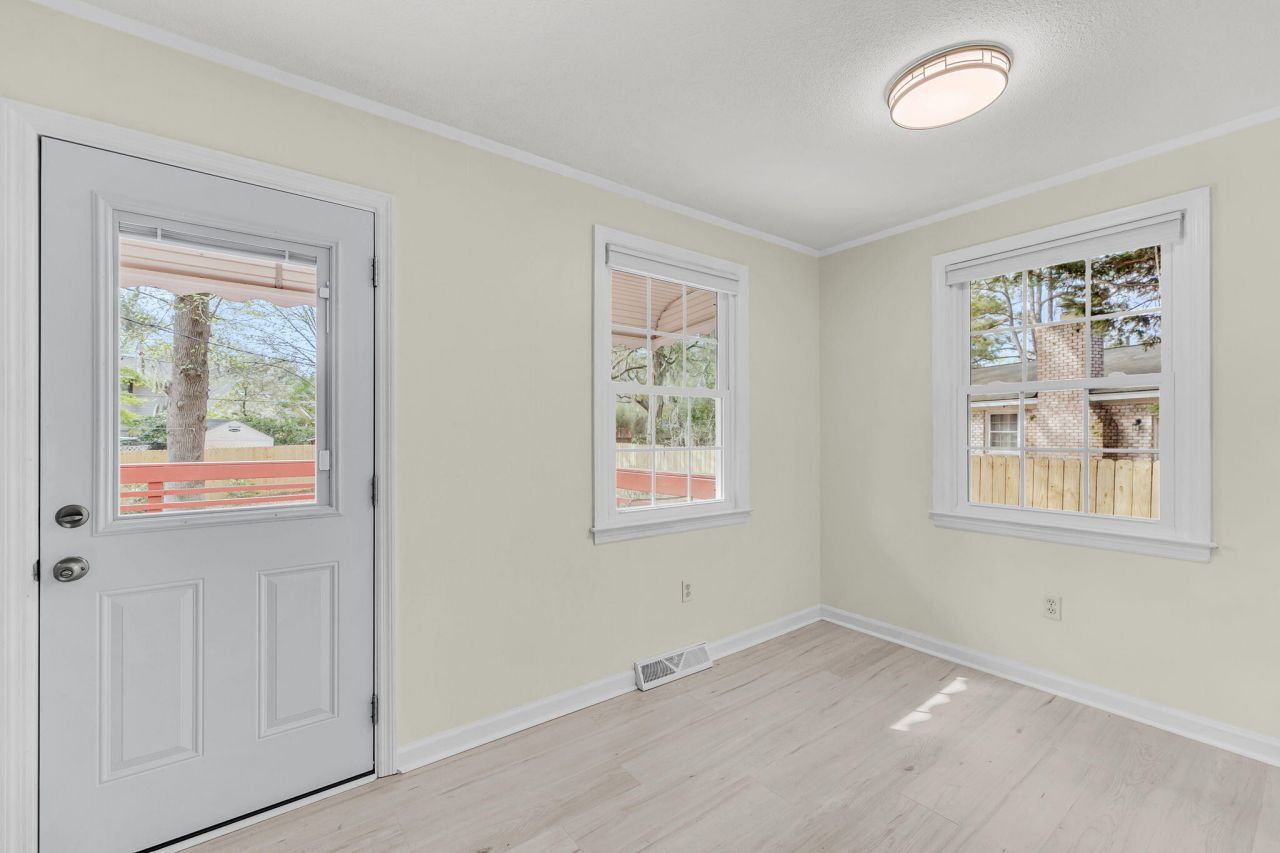 621 Fort Johnson Road Photo 44