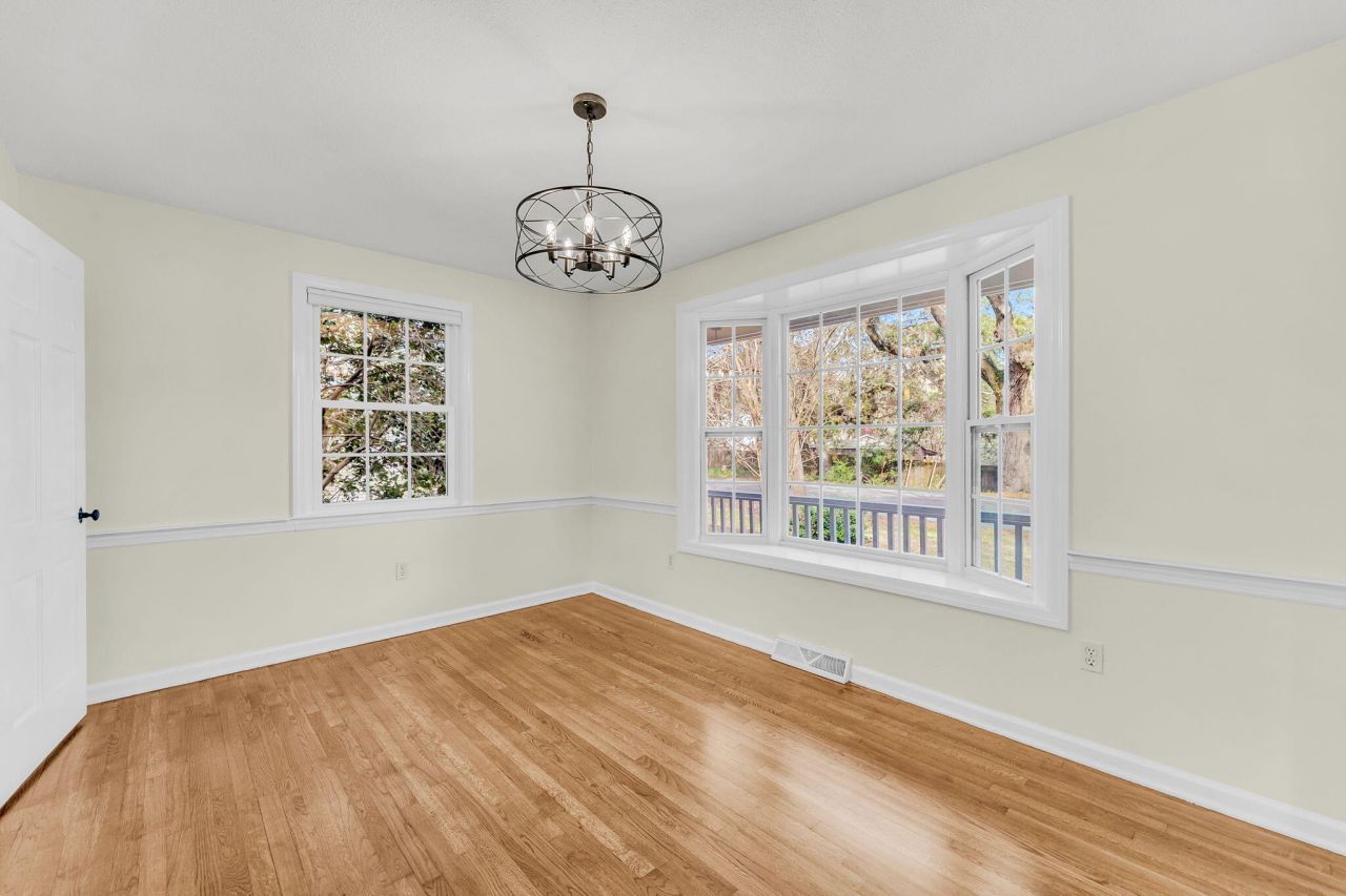 621 Fort Johnson Road Photo 6