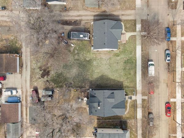 1815 Queen Avenue N, Minneapolis, MN 55411