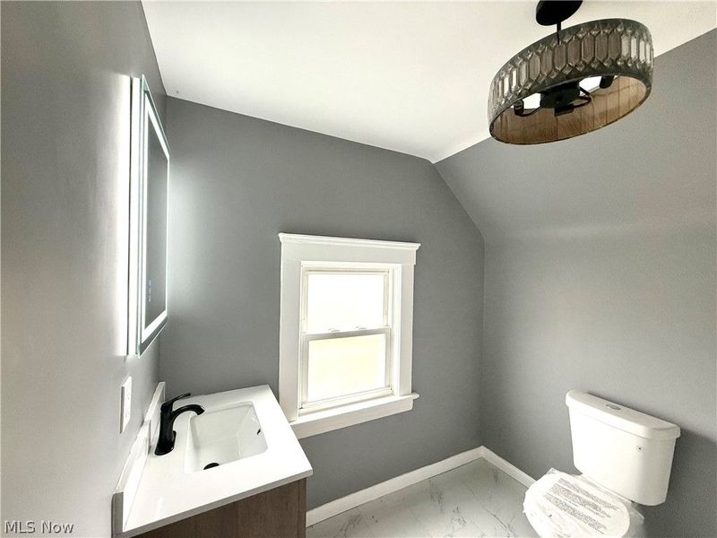 12005 Farringdon Avenue, Cleveland, OH 44105 Photo 12