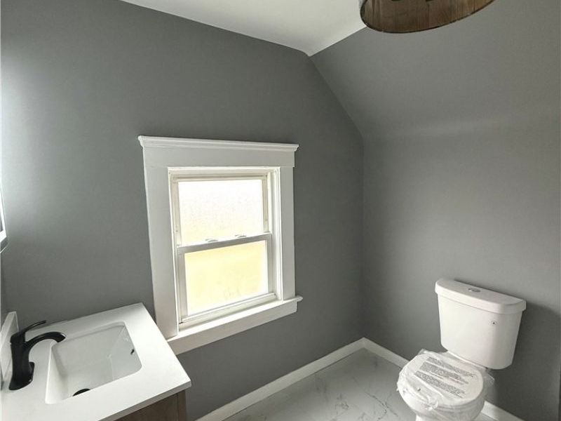 12005 Farringdon Avenue, Cleveland, OH 44105 Photo 13